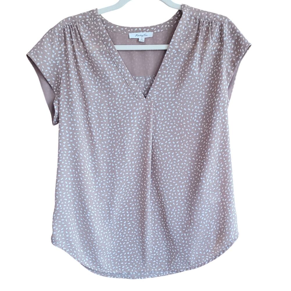Mindy Fox Tan Leaf Print Blouse V Neck Cap Sleeve Top Medium